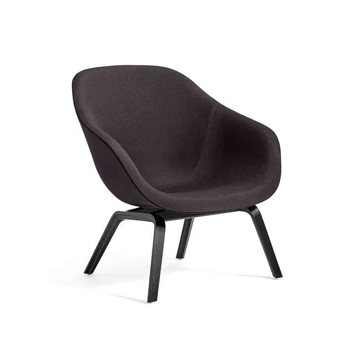 About A Lounge AAL83 lounge chair - Black dark brown melange-black oak legs - HAY