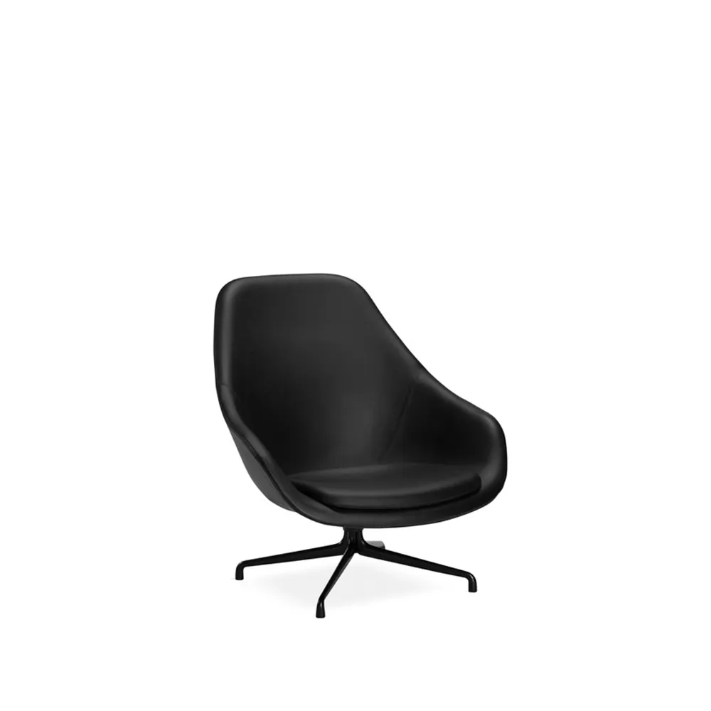 About a Lounge AAL91 lounge chair, Leather black, black aluminium frame HAY