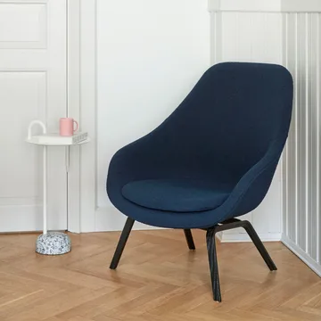 About a Lounge AAL93 armchair - Remix 183 black-black oak legs - HAY