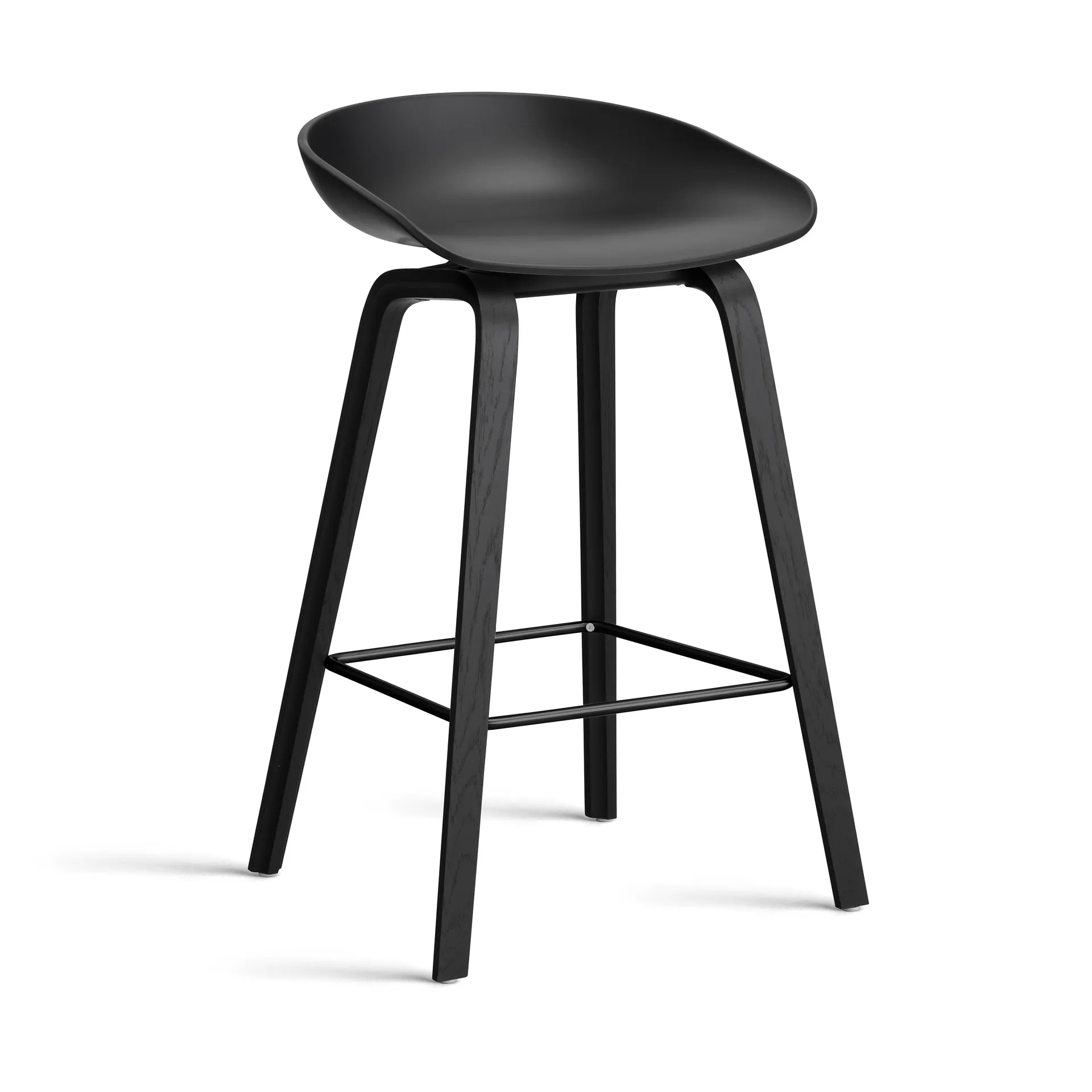 About a Stool AAL32 Low 2.0 bar stool black oak base, Black-black steel footrest HAY