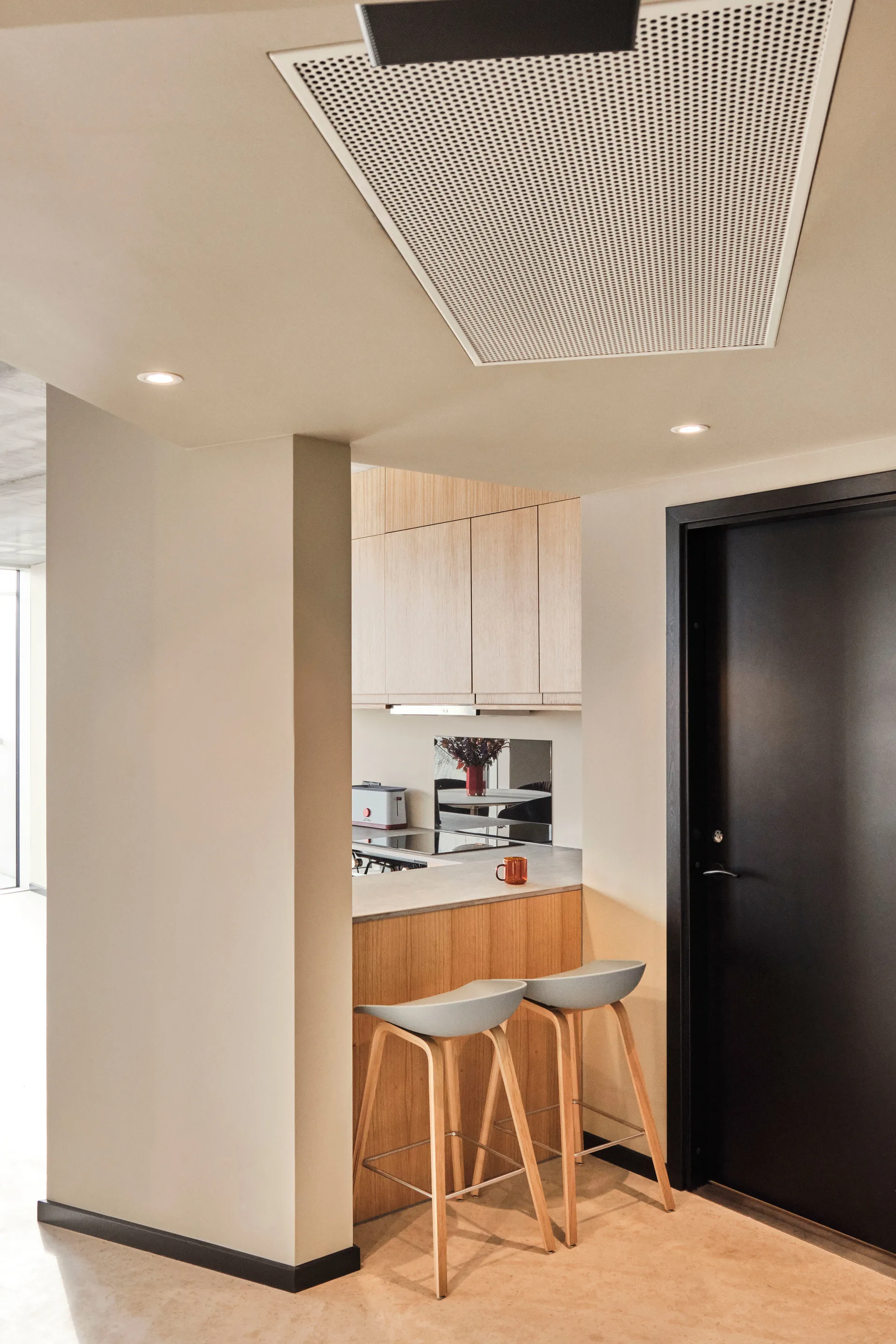 About a Stool AAL32 Low 2.0 bar stool lacquered oak base, Concrete grey-stainless steel footrest HAY