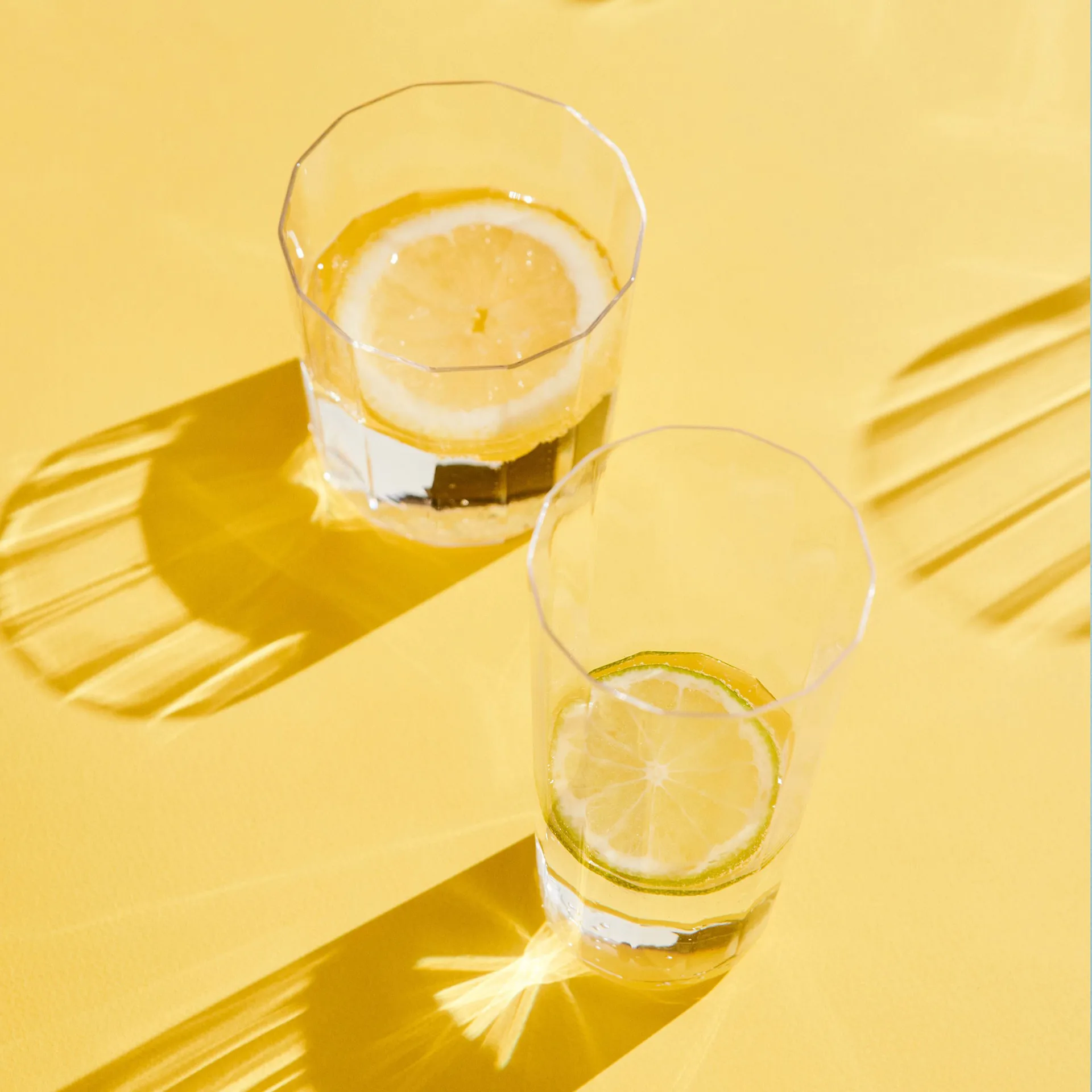 Angle drinking glass 4-pack, Tall 13 cm HAY