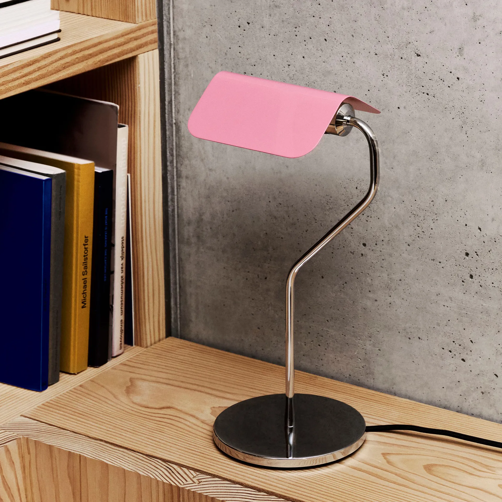 Apex table lamp, Luis pink HAY
