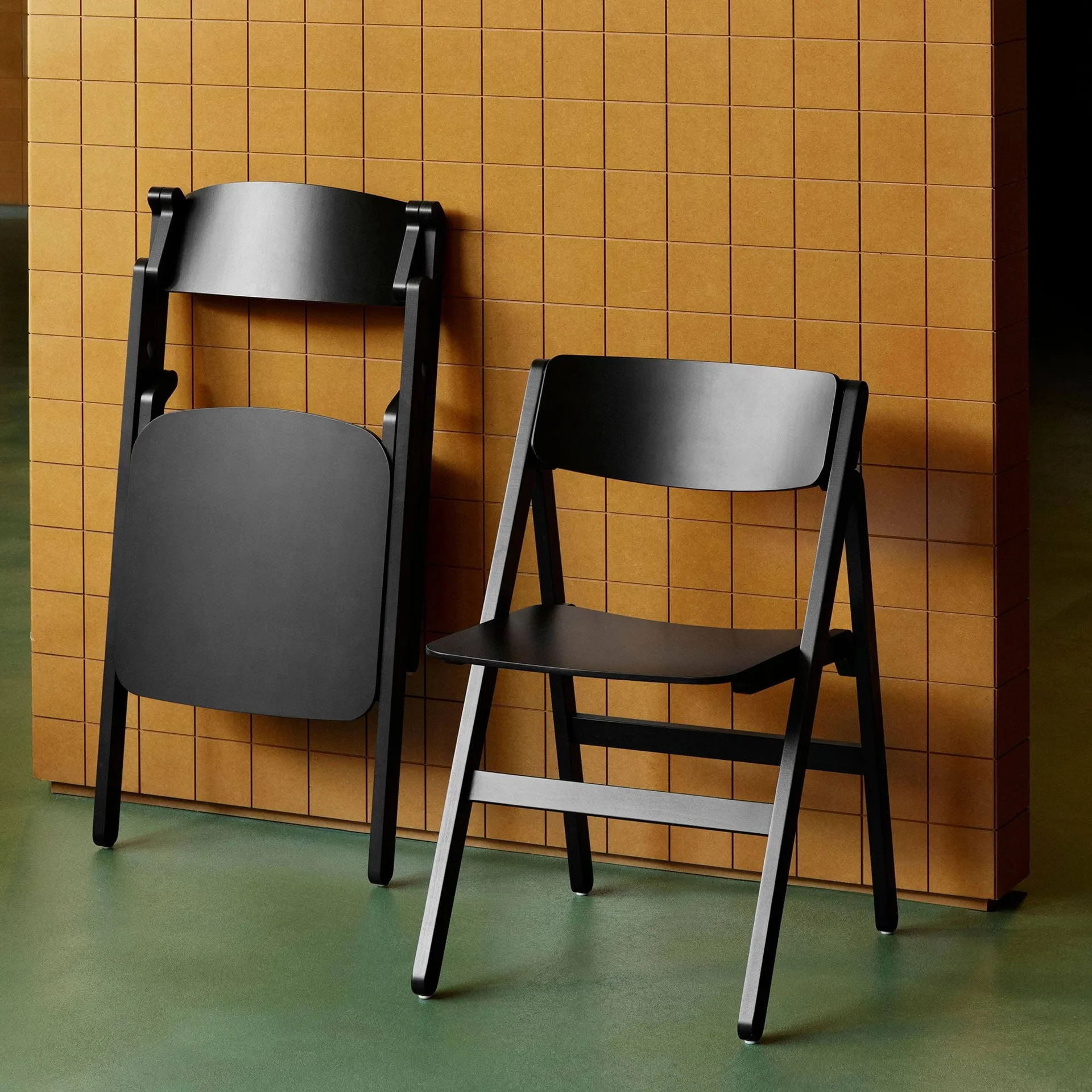 Backflip Chair chair, Anthracite lacquered beech HAY