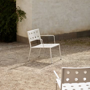 Balcony lounge armchair - Desert green - HAY