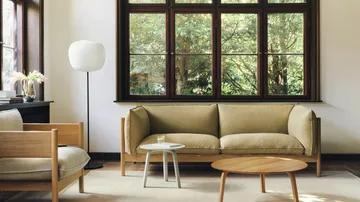 Bella coffee table - Oiled oak, Ø80x32 cm - HAY