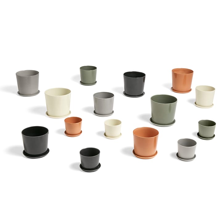 Botanical Family flower pot, Off-white, large, with saucer Ø18 cm HAY