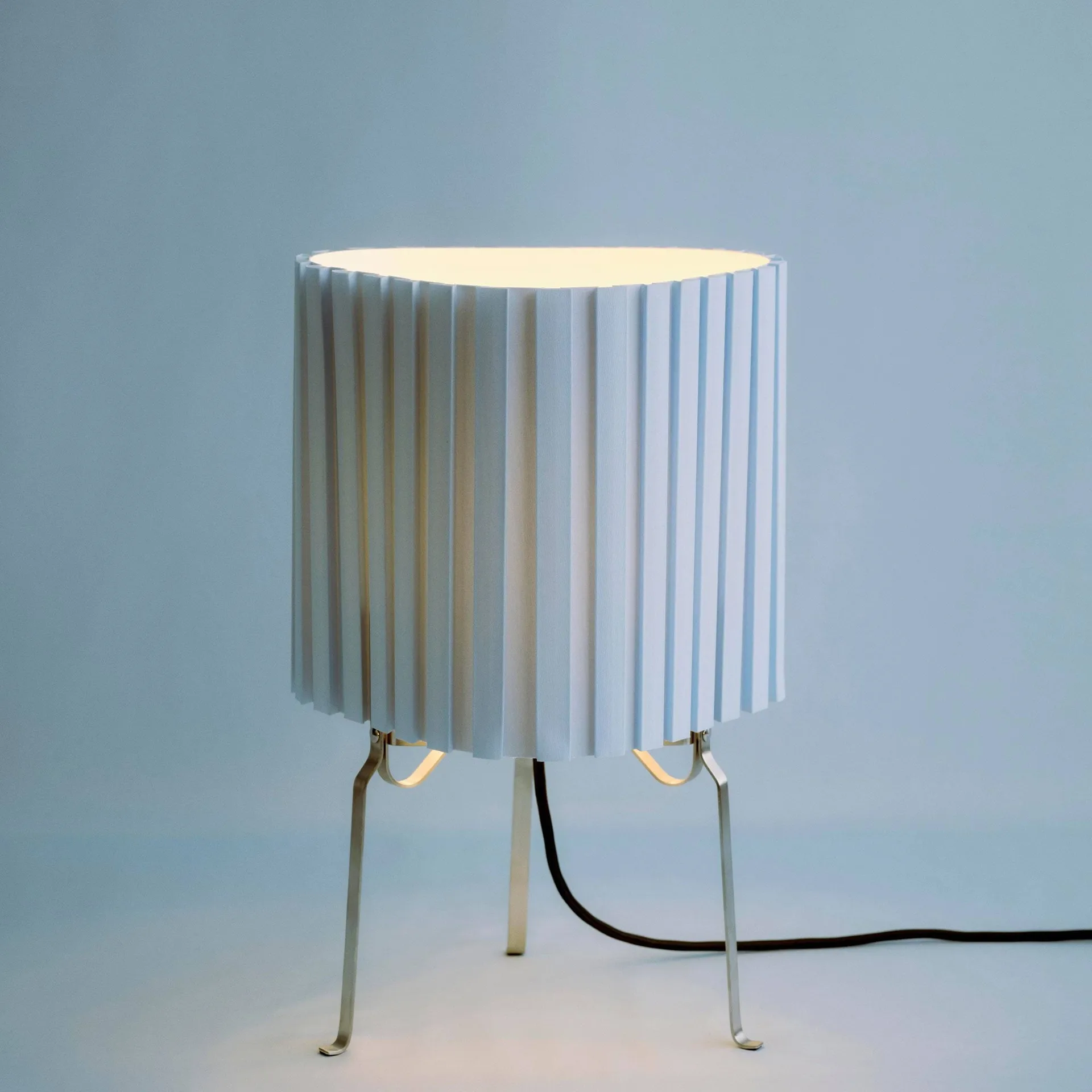 Canelé table lamp, Soft blue HAY