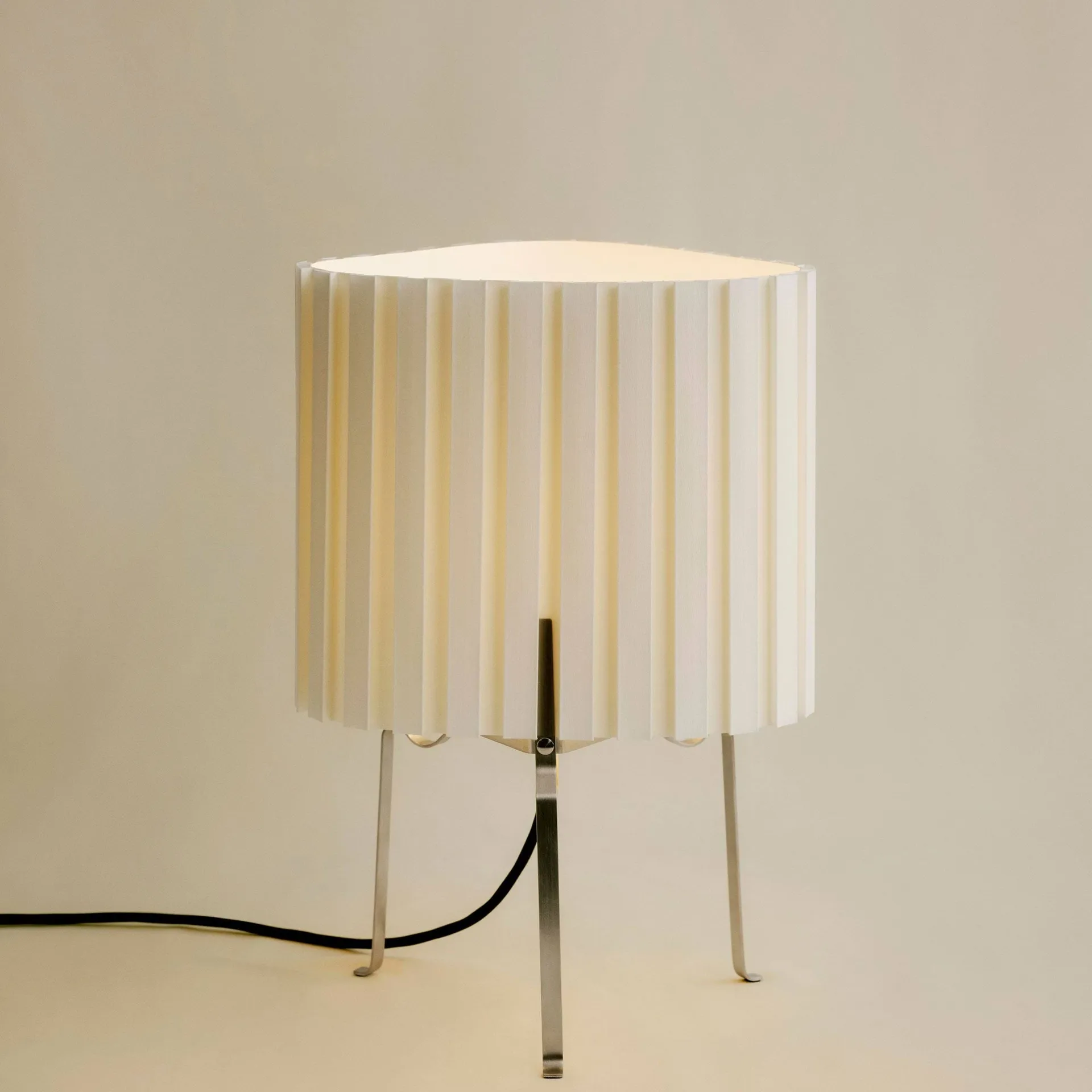 Canelé table lamp, Warm white HAY