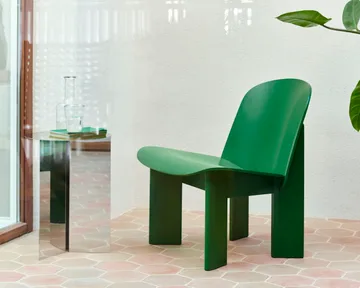 Chisel lounge chair - Lush green lacquered beech - HAY