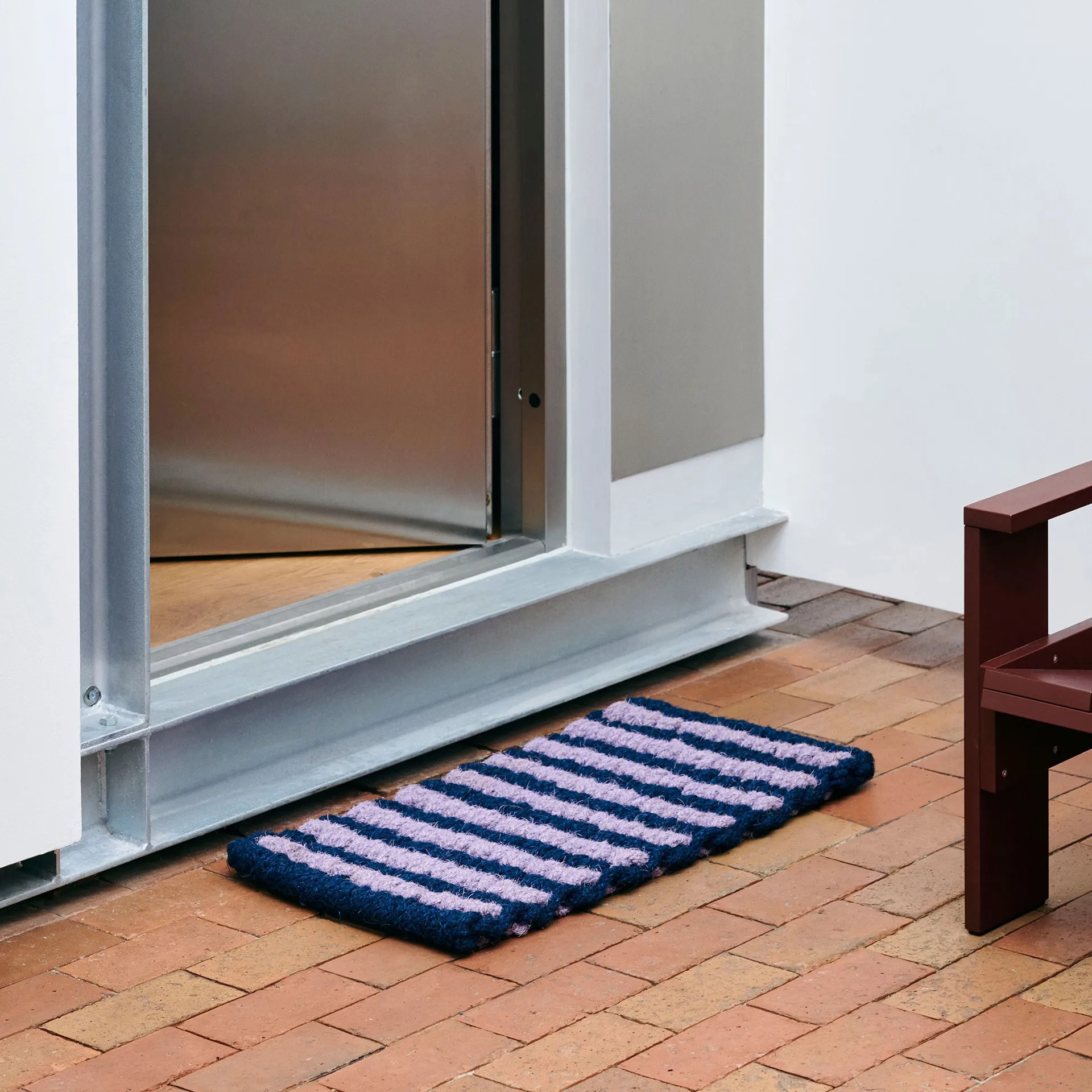 Coco Stripe Wide doormat, Lavender-navy HAY