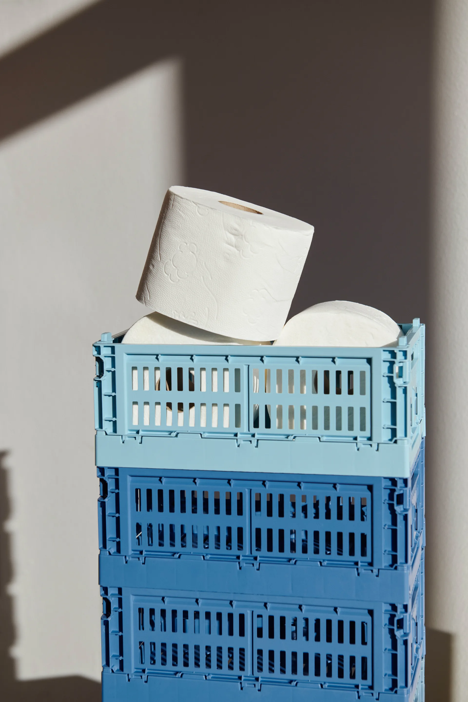 Colour Crate S 17x26.5 cm, Electric blue HAY