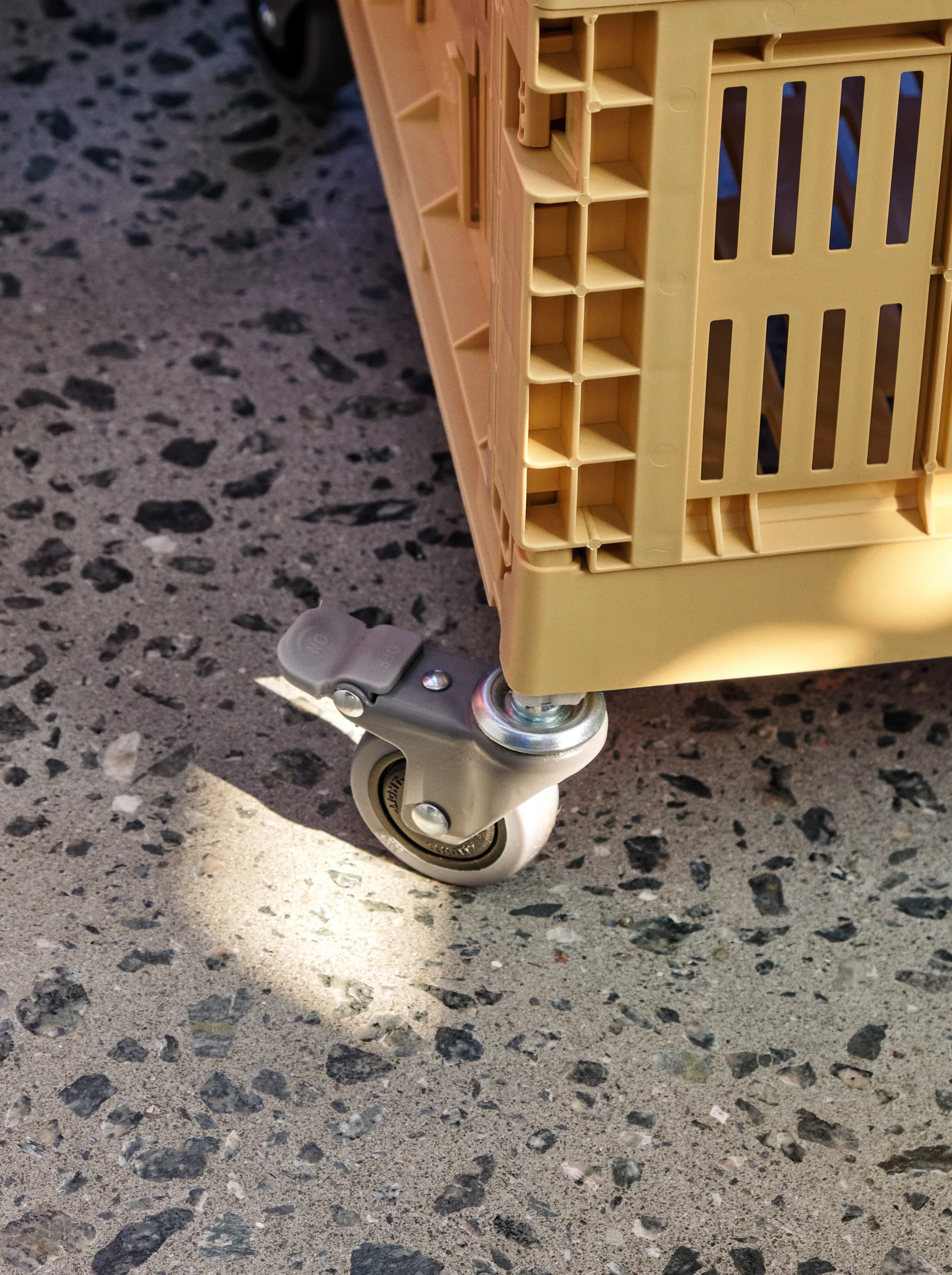 Colour Crate wheels 4-pack, Large HAY