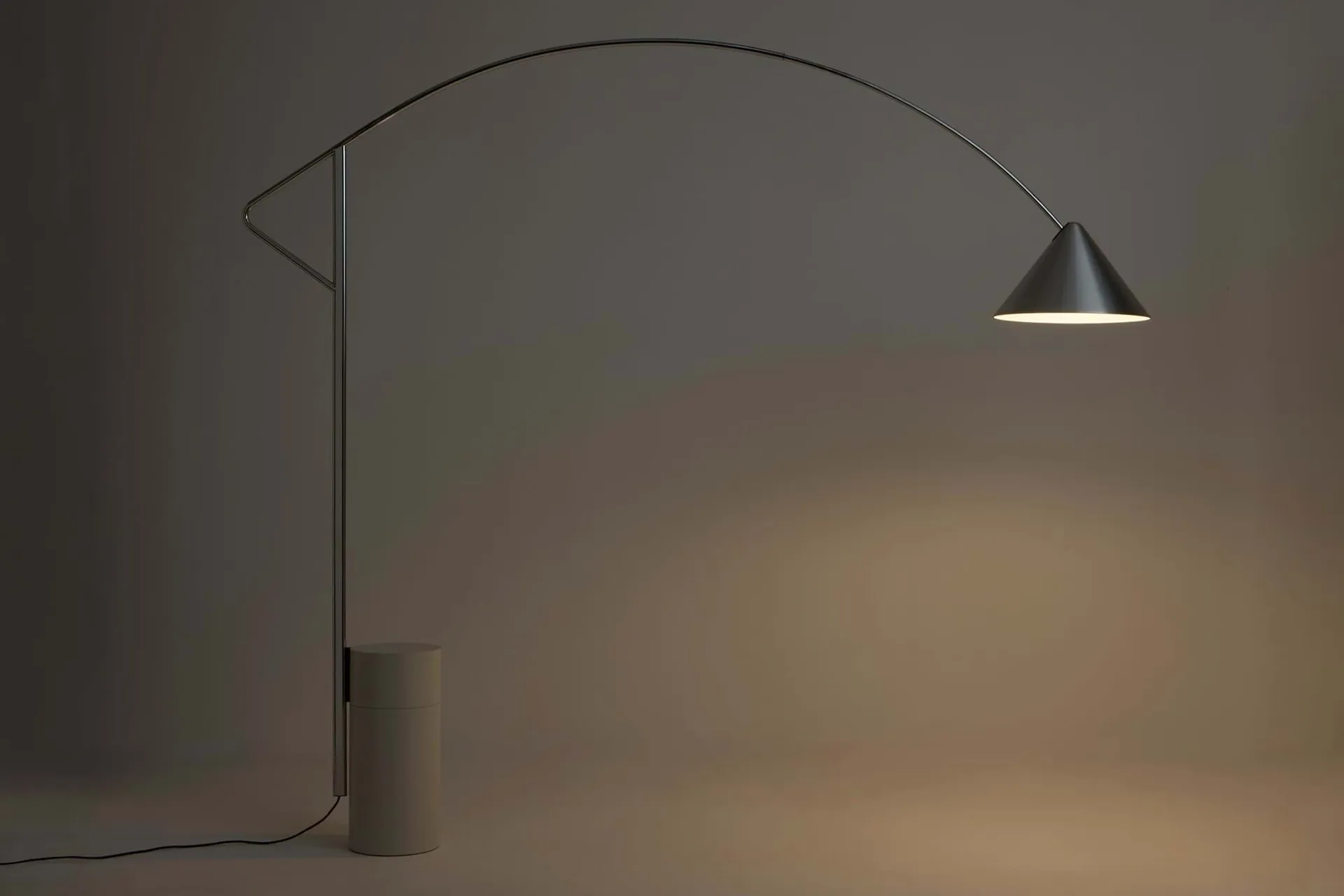 Compass floor lamp, Silver-coloured HAY