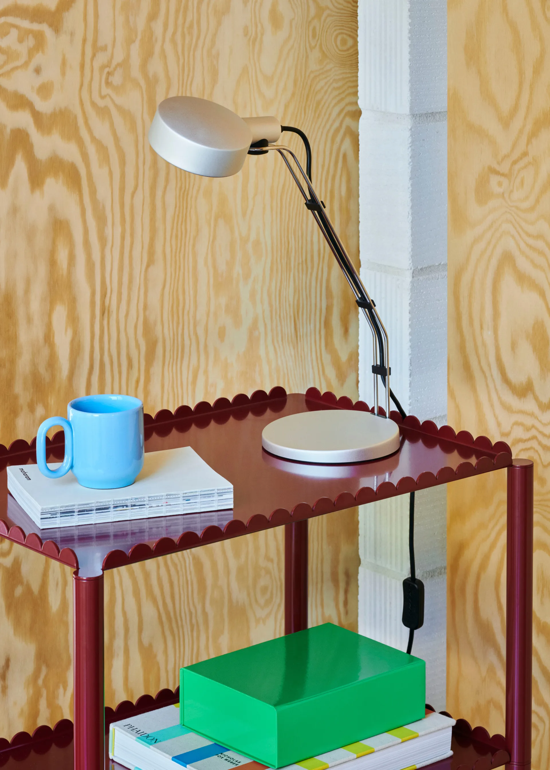 Cupola Desk table lamp 40,8 cm, Clear anodised HAY