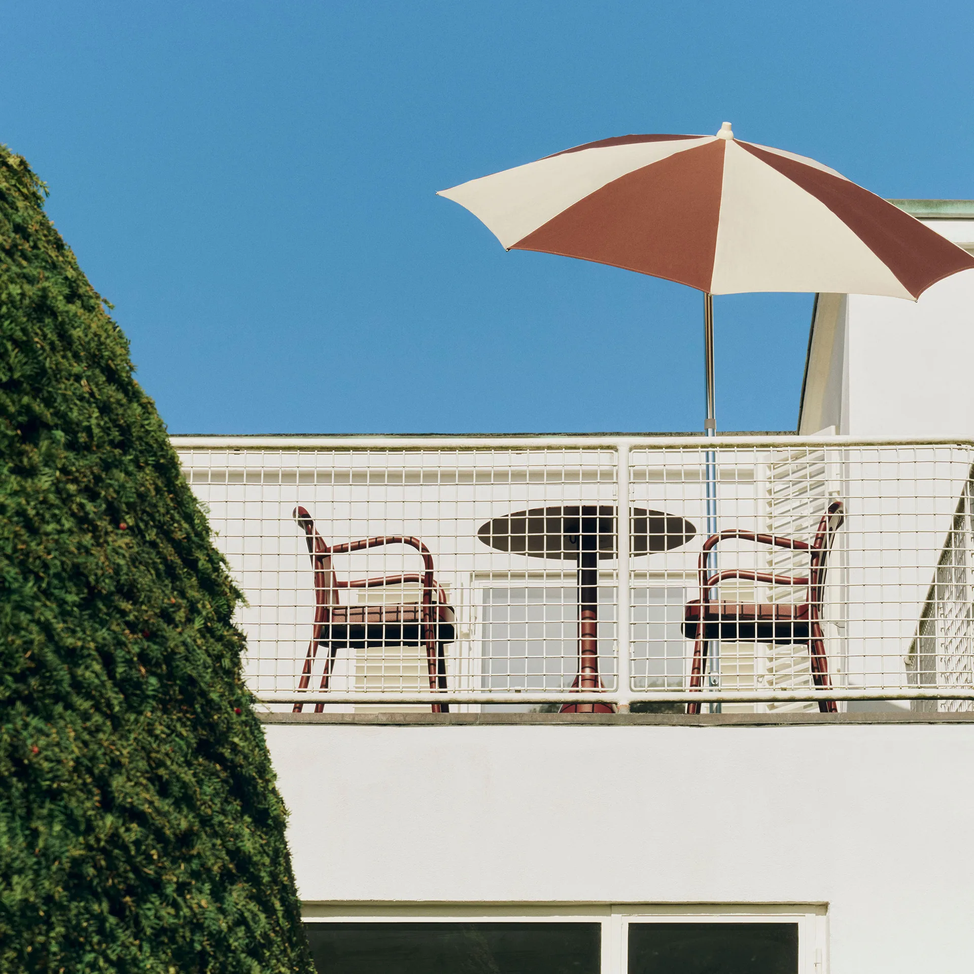 Deville armchair, Iron red HAY