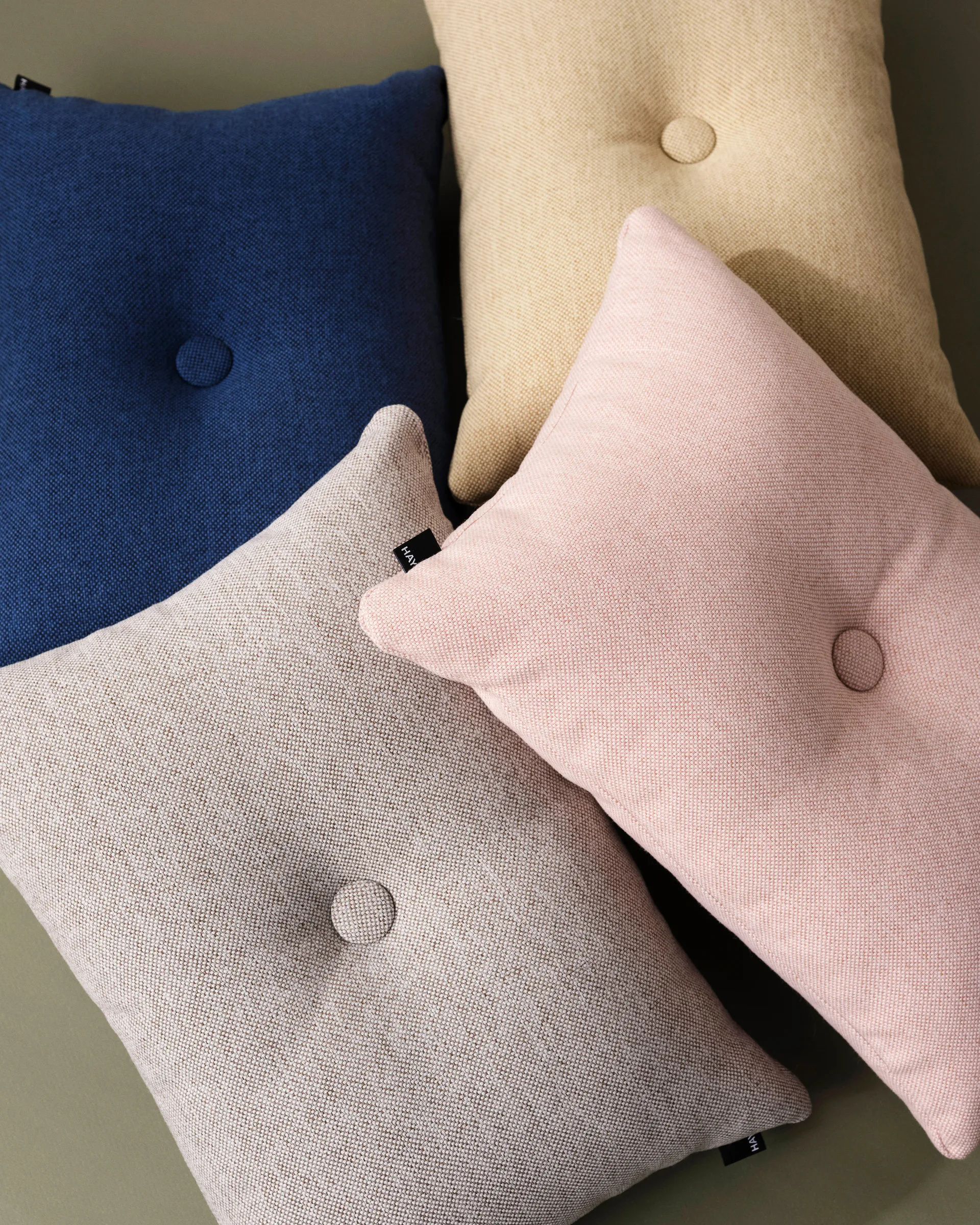 Dot Cushion Mode 1 dot cushion 45x60 cm, Warm grey HAY