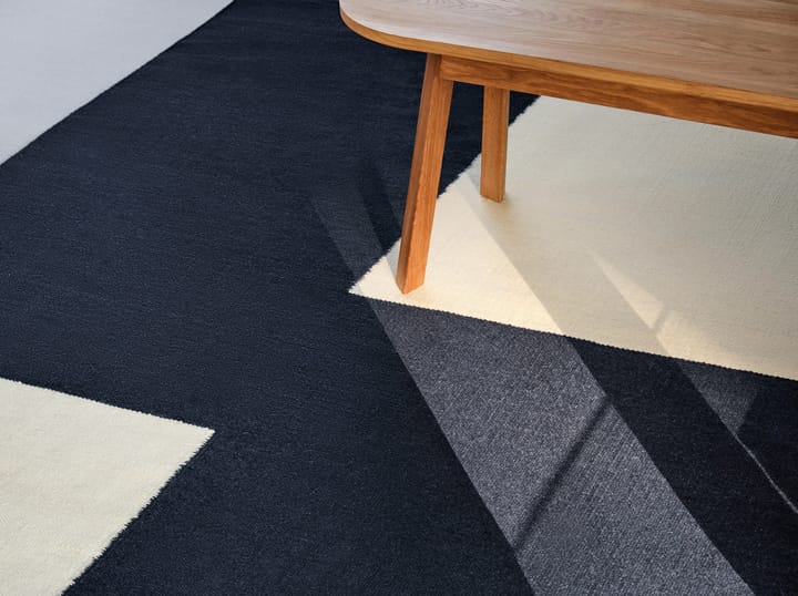 Ethan Cook Flat Works rug 170x240 cm, Blue offset HAY