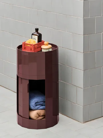 Facet Cabinet high side table feet/wheels 66 cm - Burgundy - HAY