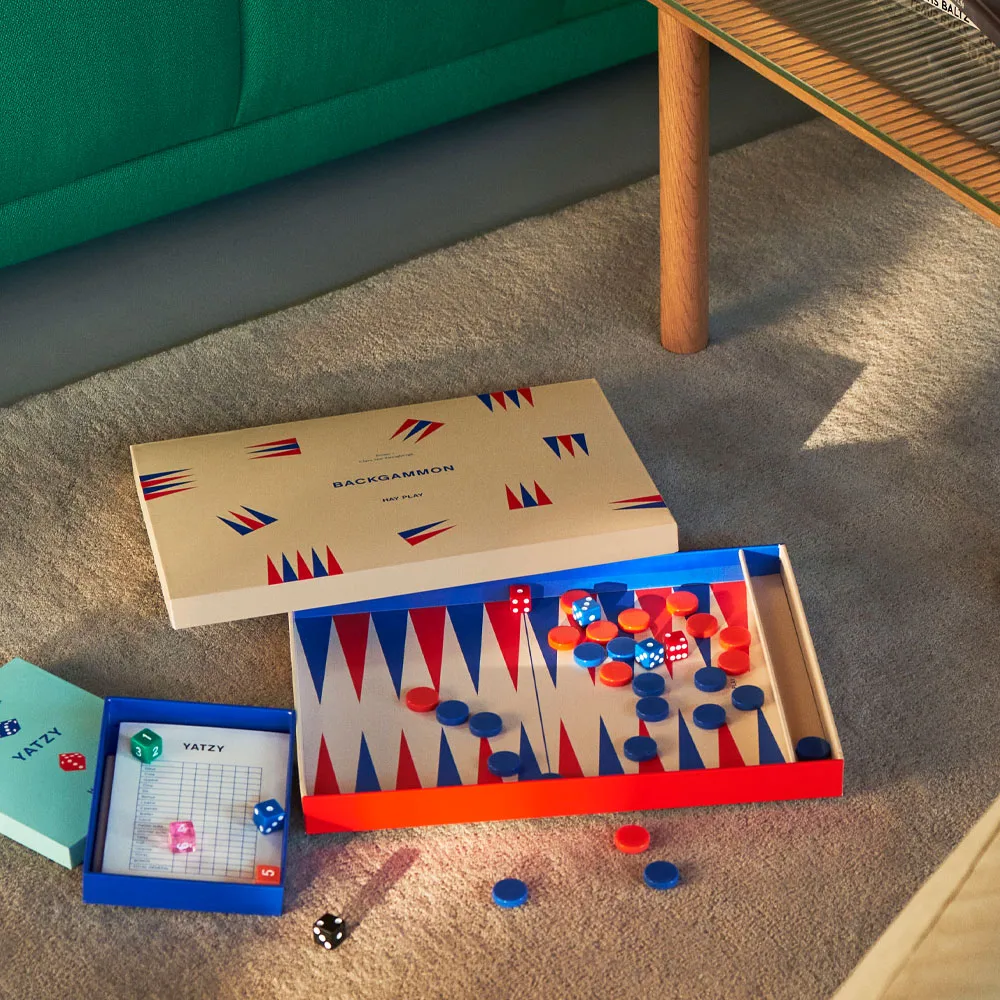 HAY PLAY game, Green, chess HAY