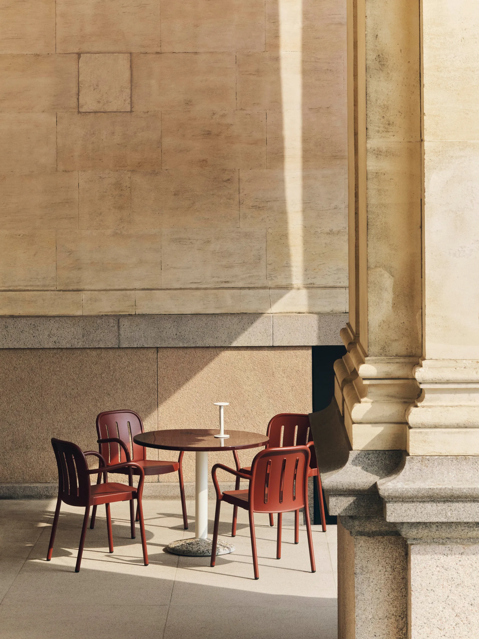 Host portable lamp, Cream white, 22 cm HAY