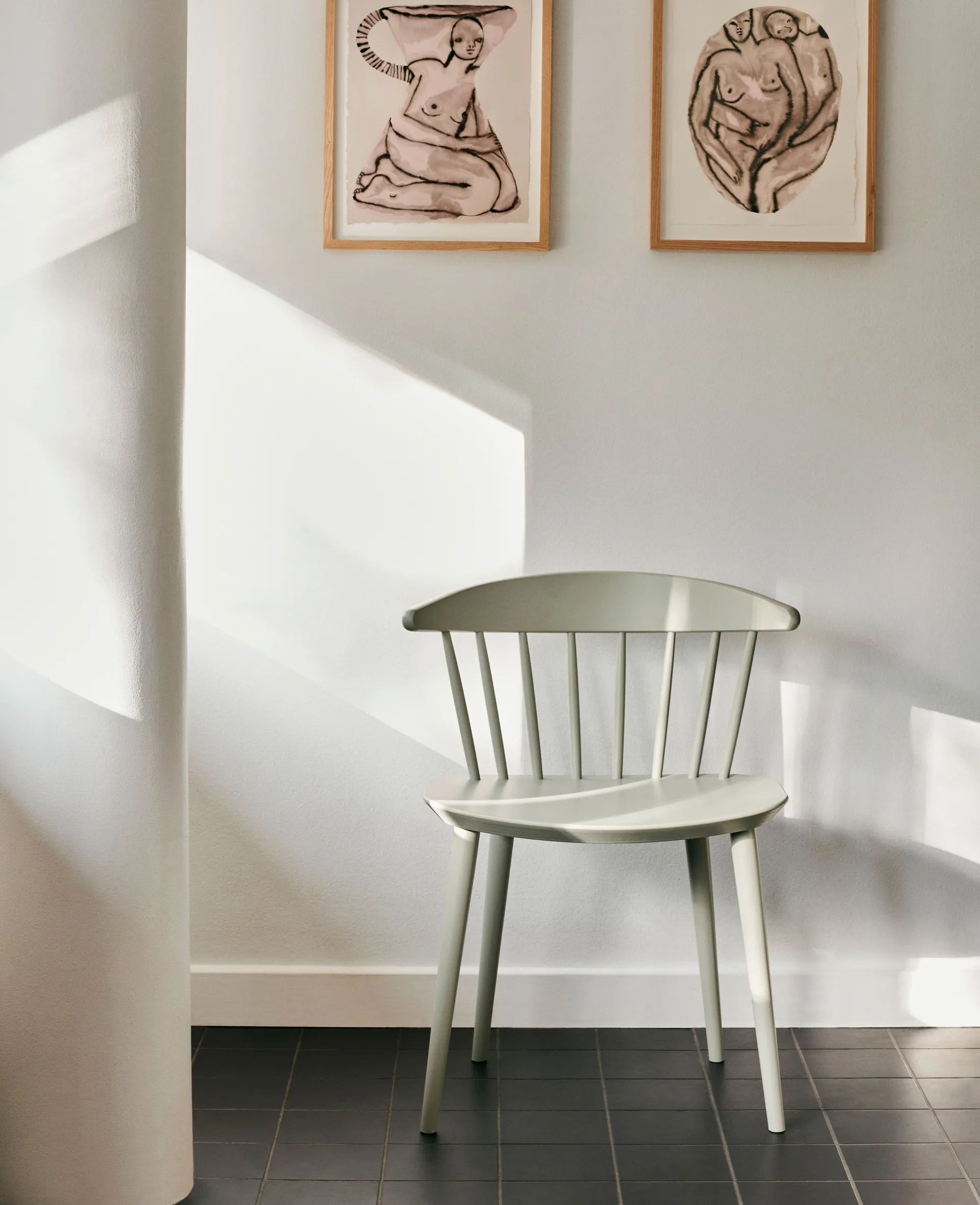 J104 chair, Warm grey lacquered beech HAY