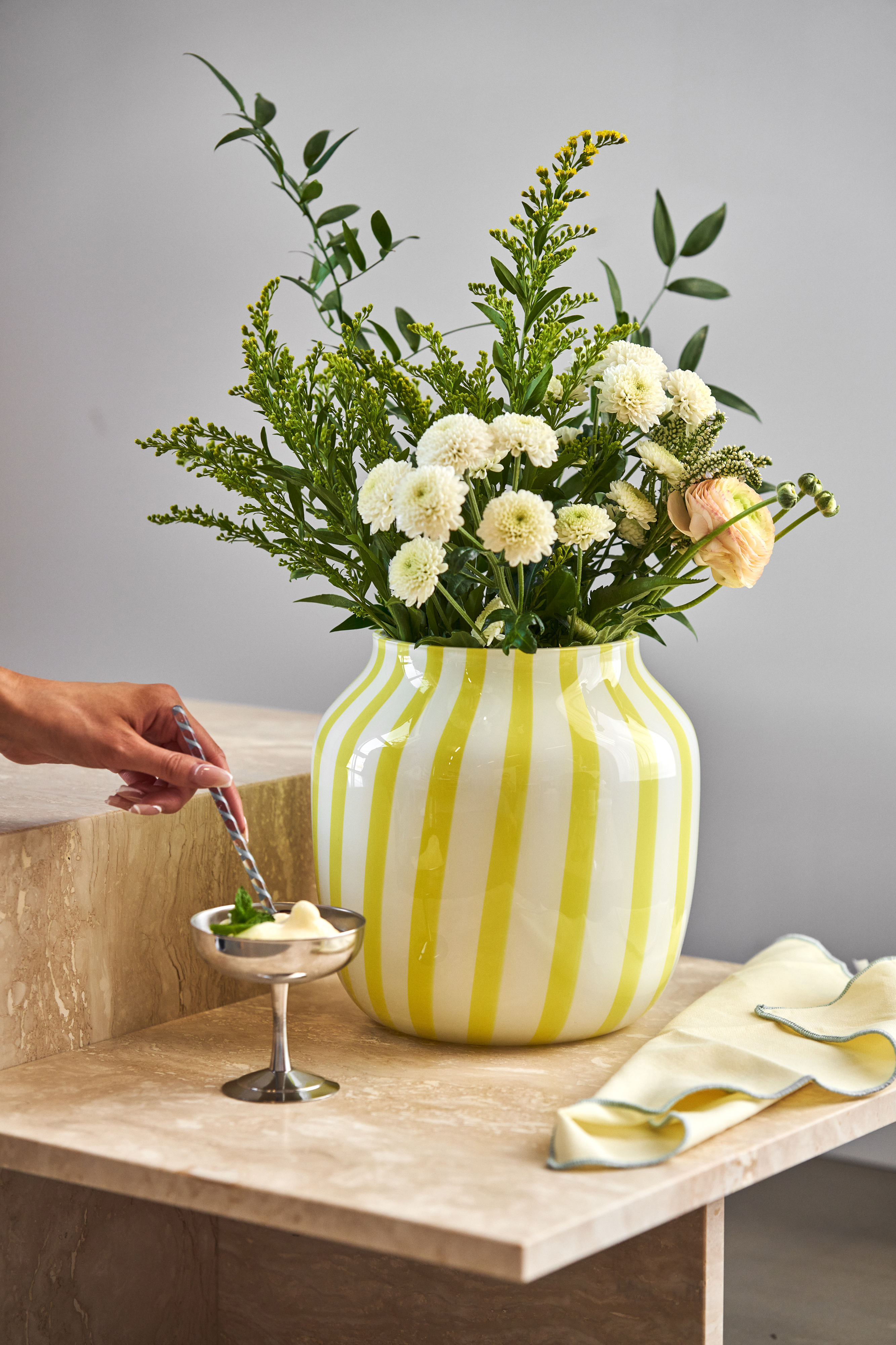 Juice Wide vase 22 cm from HAY - NordicNest.com