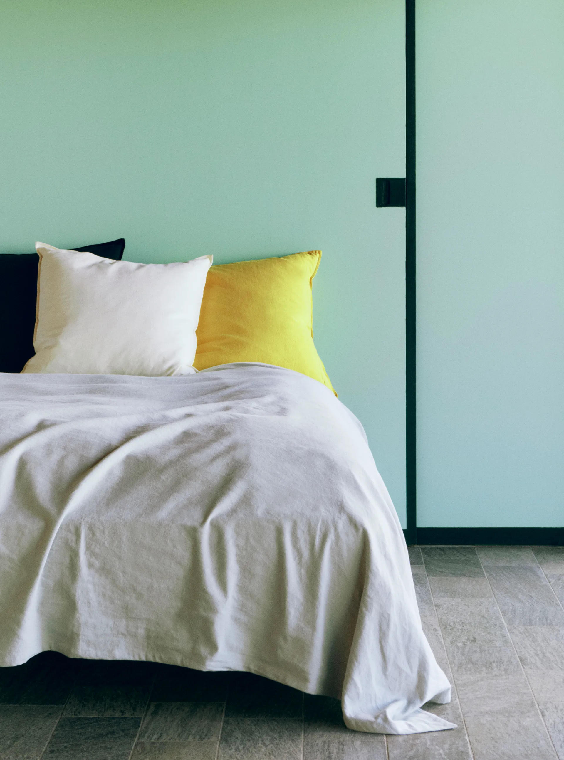 Linen throw 240x260 cm, Sky grey HAY