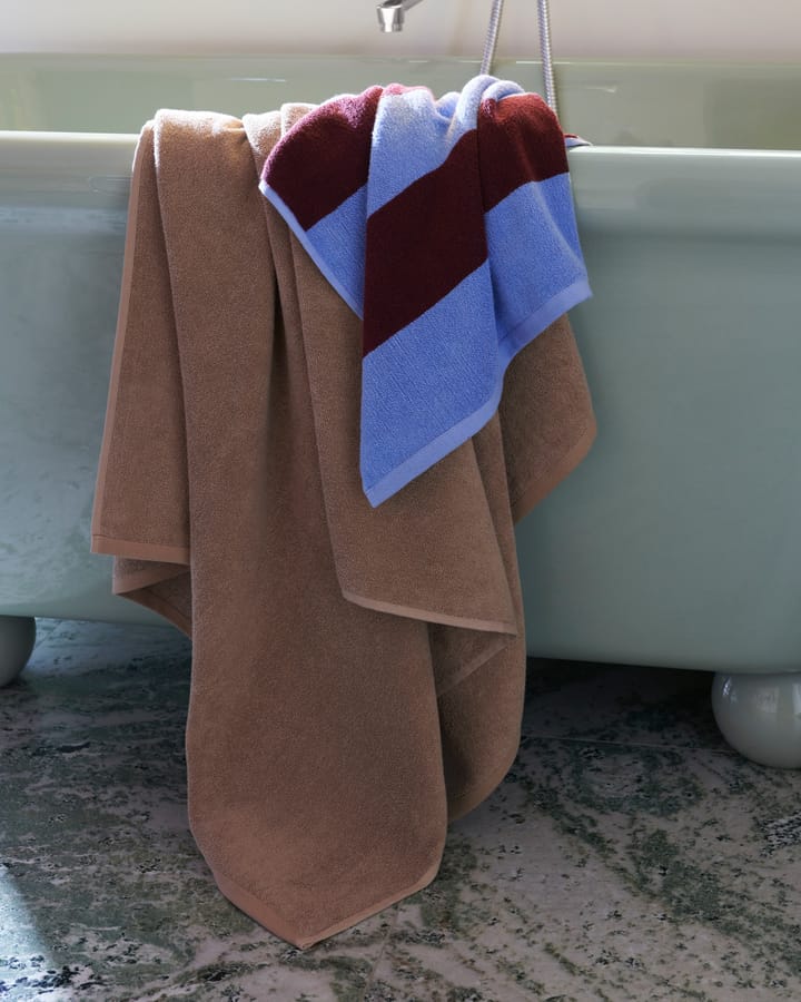 Mono bath towel 70x140 cm - Cappuccino - HAY