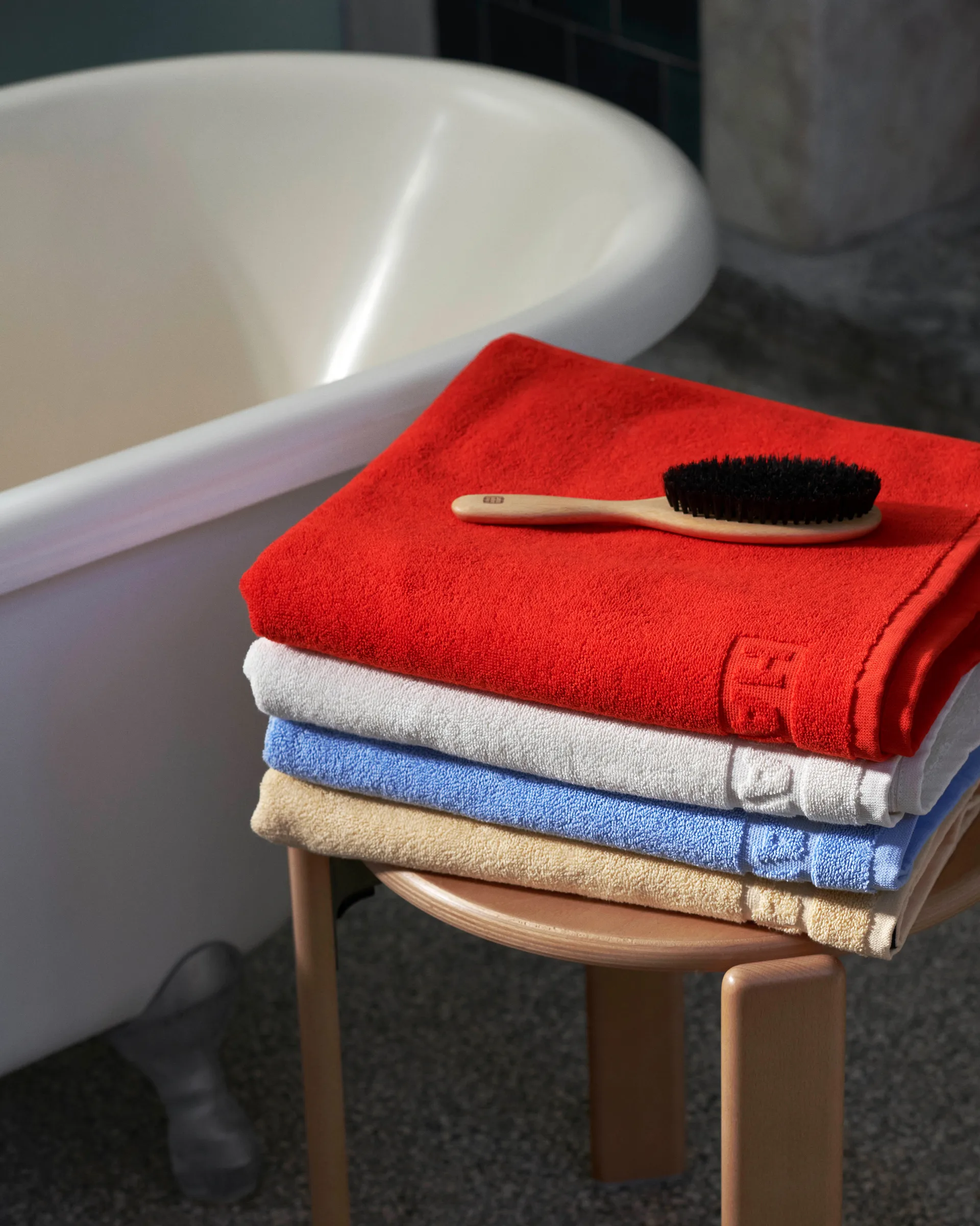 Mono towel 50x90 cm, Poppy red HAY