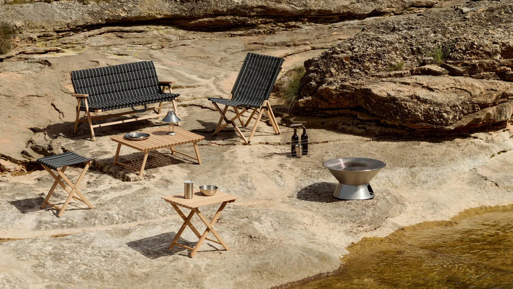 Outdoor Market foldable sofa, Black-beige, 2 seater HAY