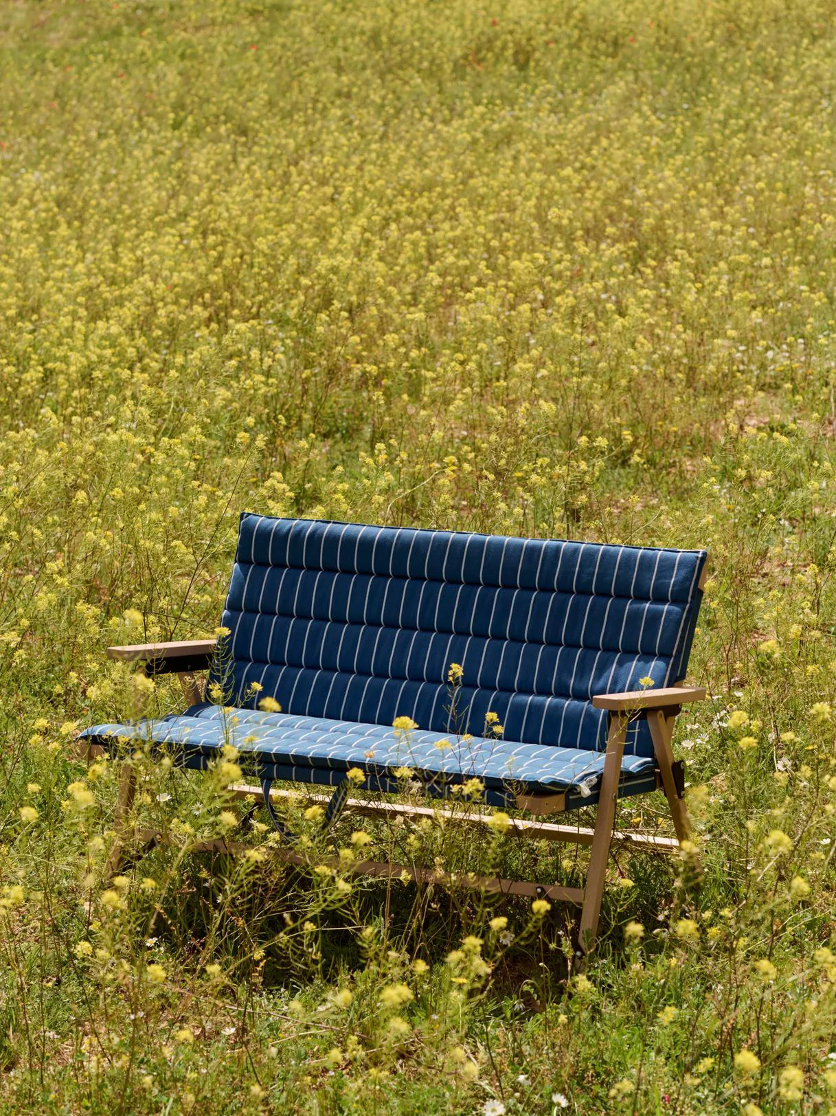 Outdoor Market foldable sofa, Blue-beige, 2-seater HAY