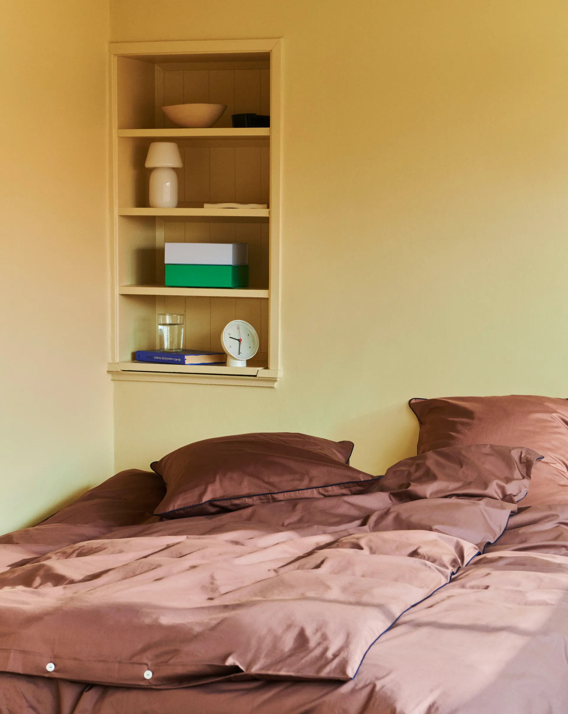 Outline duvet cover 150x210 cm, Milk chocolate HAY