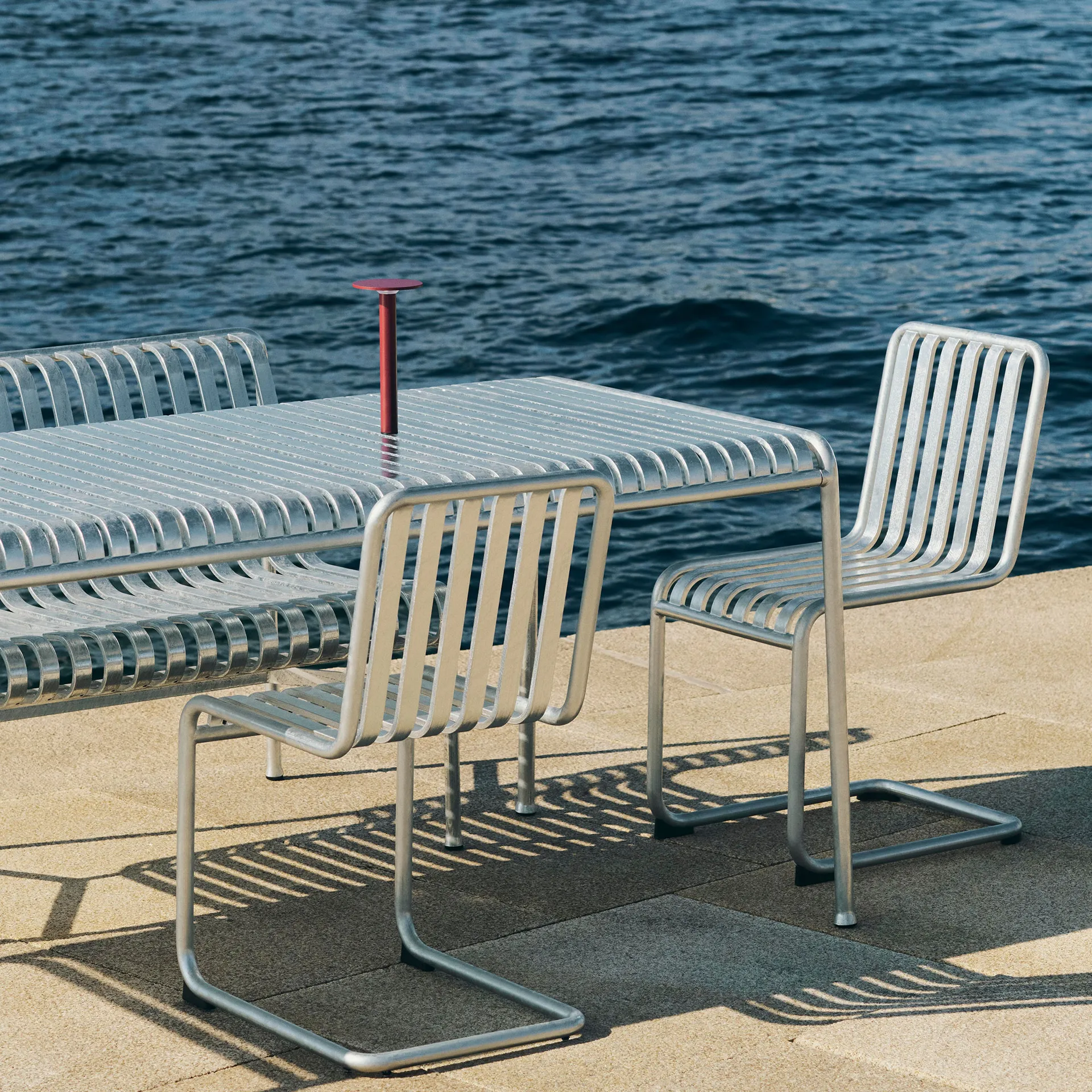 Palissade Cantilever chair, Hot galvanised steel HAY