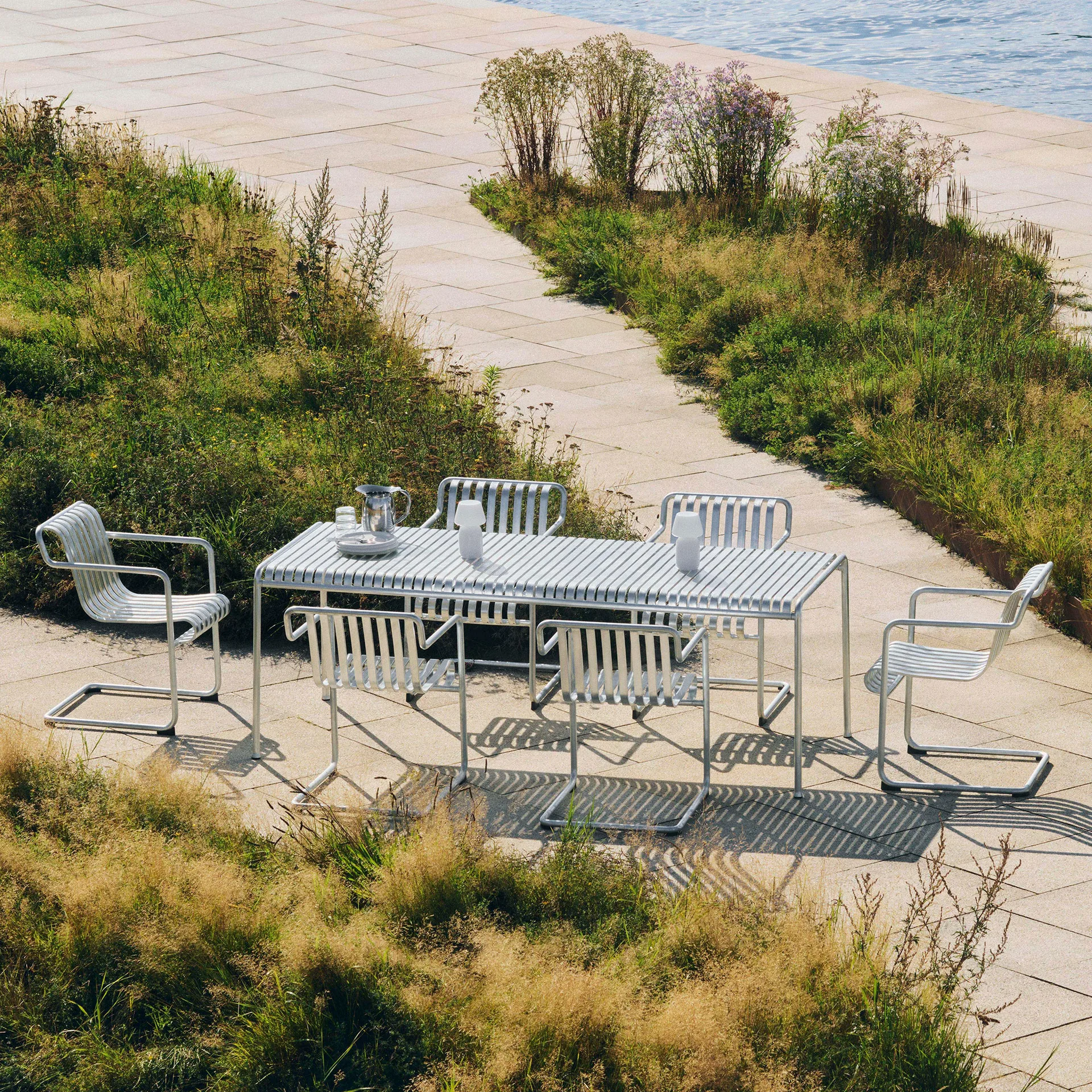 Palissade Cantilever Dining armchair, Hot galvanised steel HAY