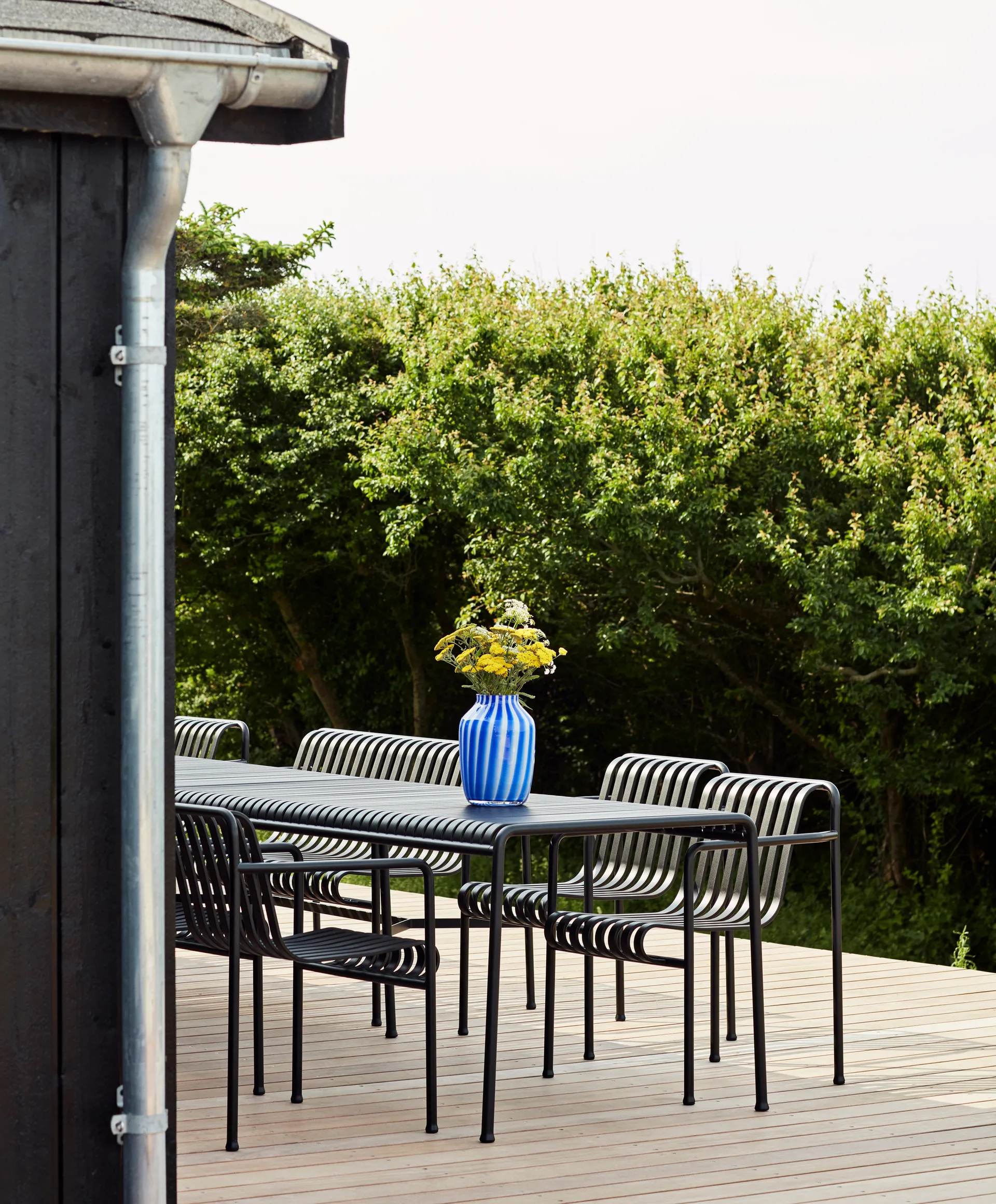 Palissade dining set 2 chairs + bench 170x90 cm - Anthracite,  HAY