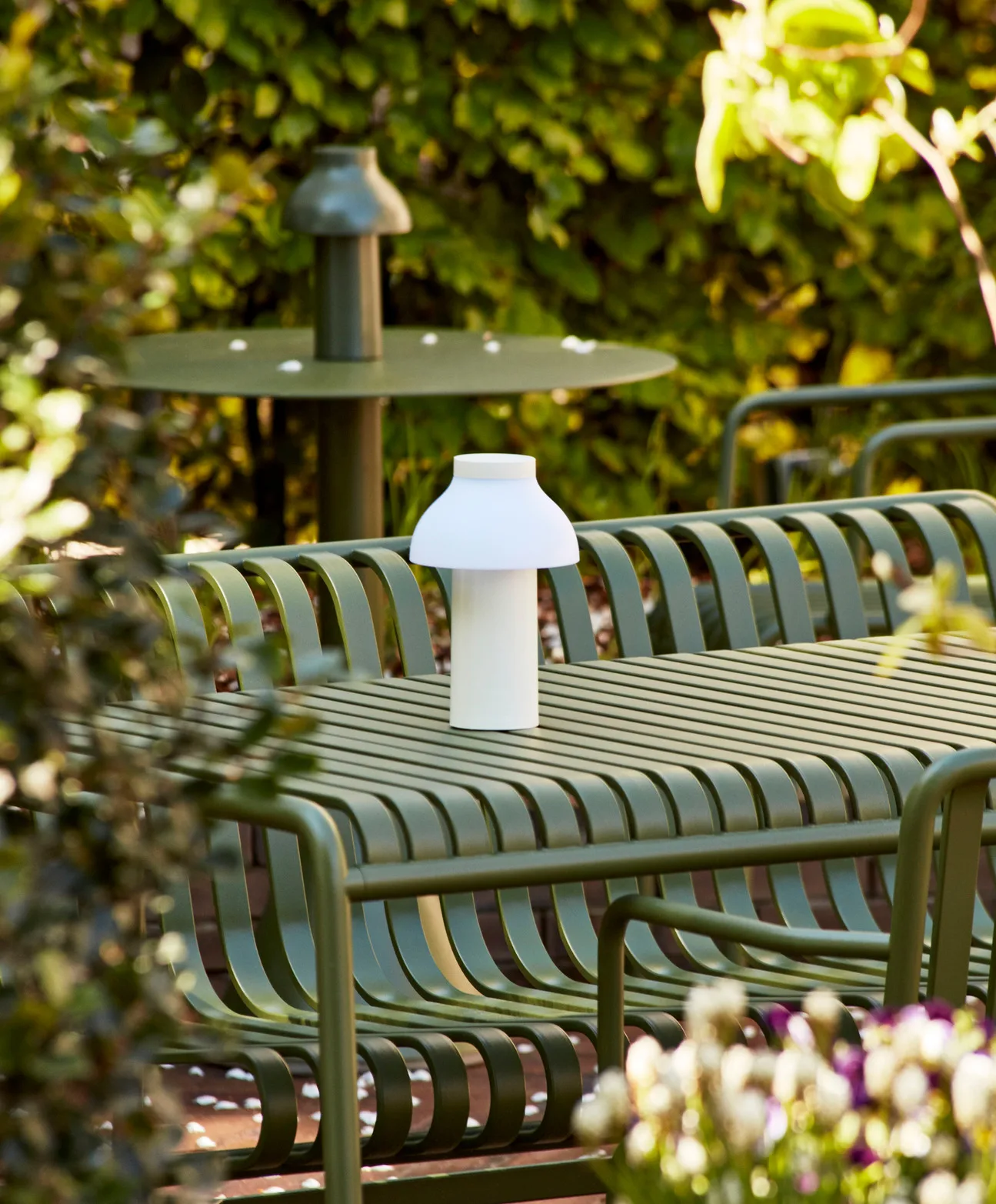 Palissade dining table 170x90 cm, Olive green HAY