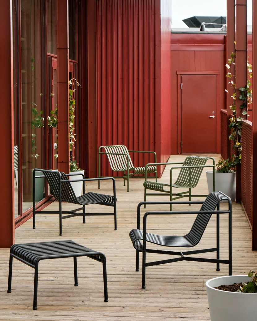 Palissade Low lounge chair, Anthracite HAY