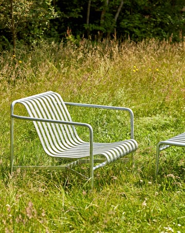 Palissade Low lounge chair - Hot galvanized - HAY