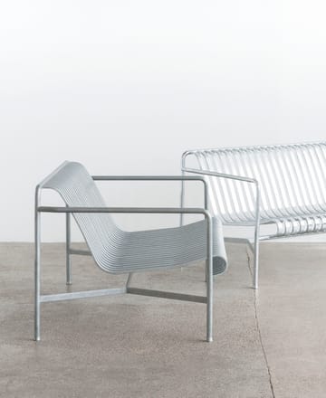 Palissade Low lounge chair - Hot galvanized - HAY