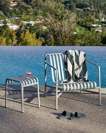 Palissade Low lounge chair - Sky grey - HAY