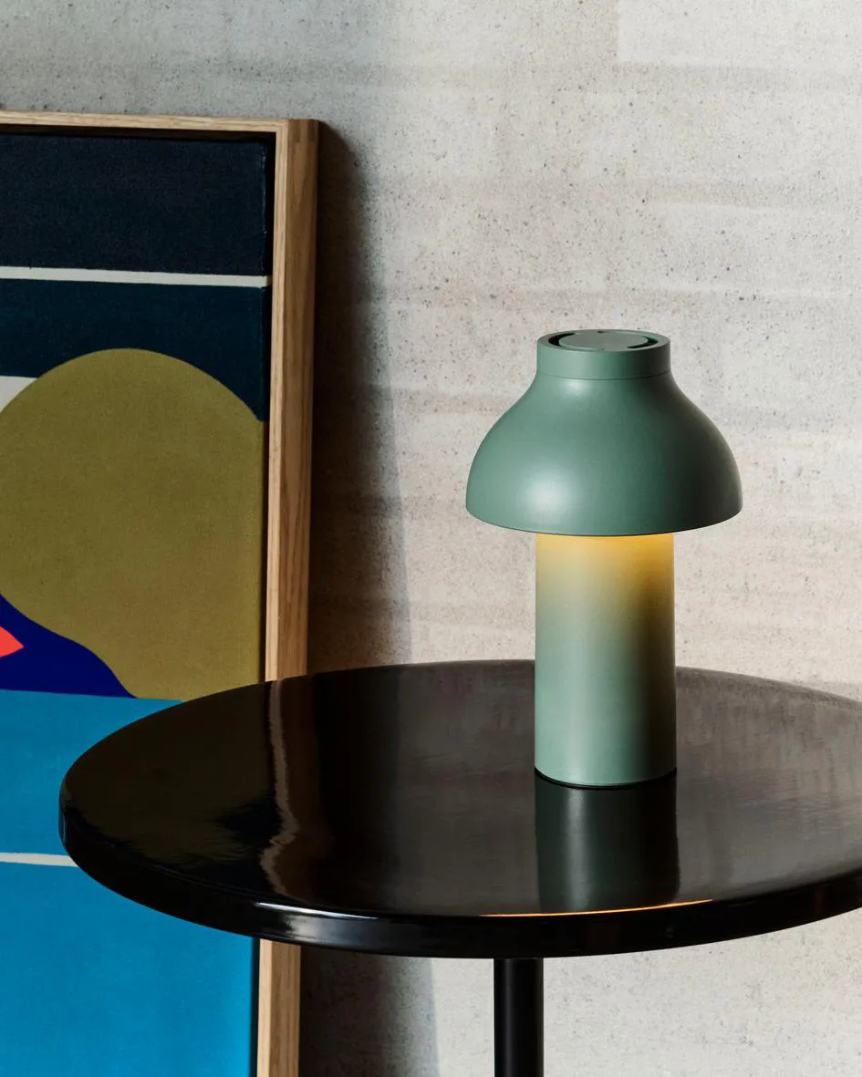 Pyro coffee table Ø45 cm, Black-black HAY