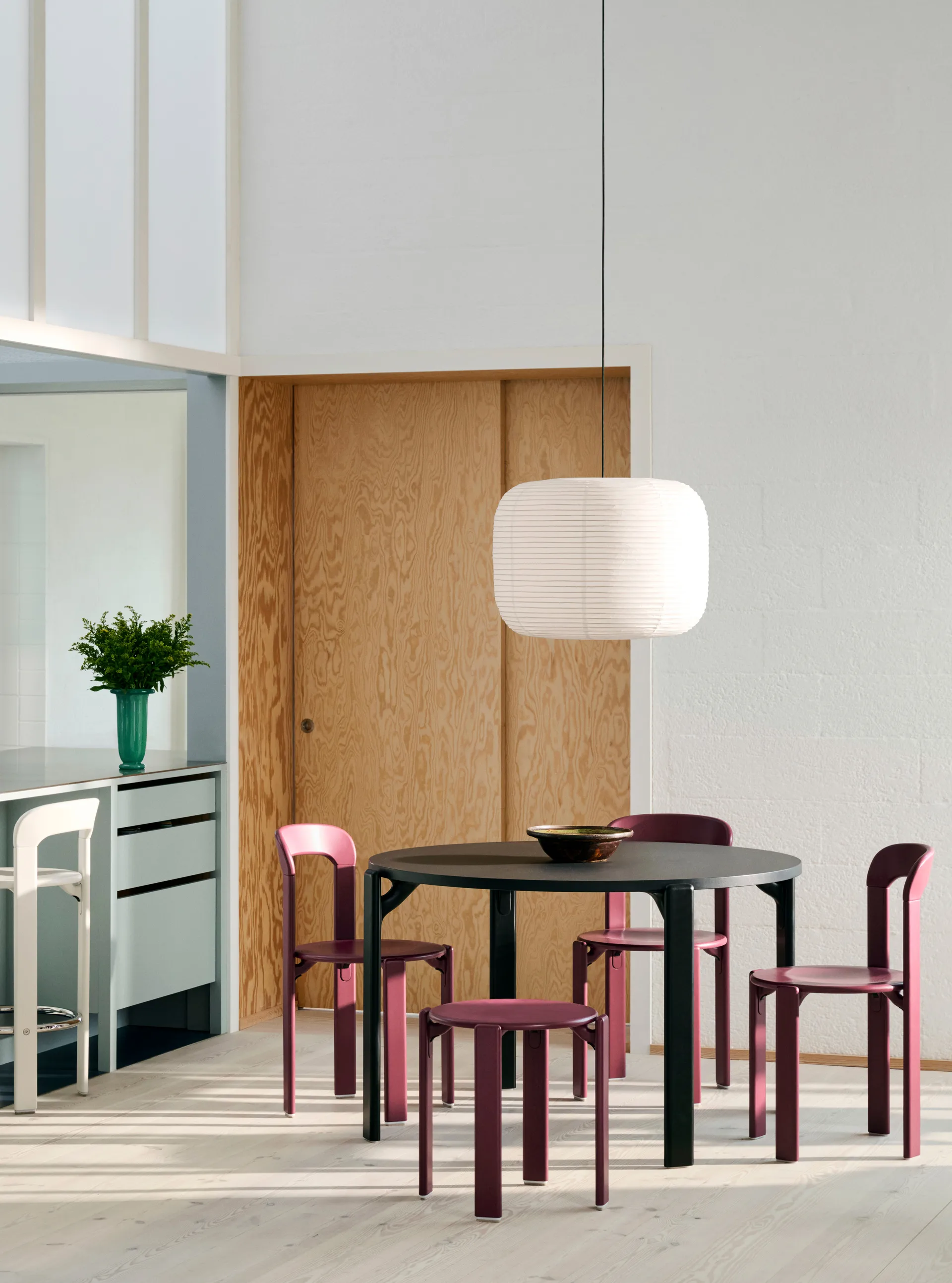 Rey stool Ø46,5x46 cm, Grape red HAY