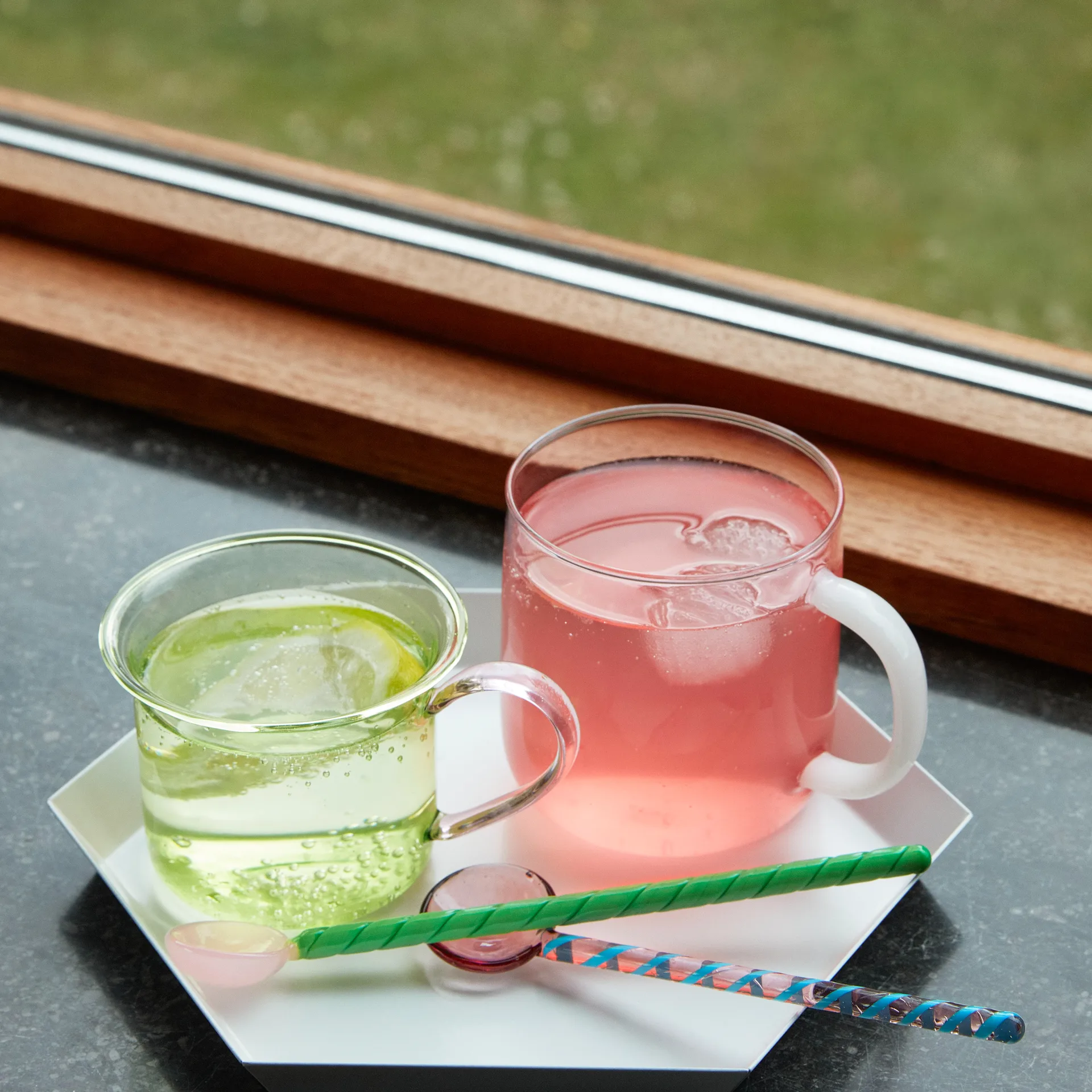 Round glass spoon 2-pack, aubergine-light pink HAY
