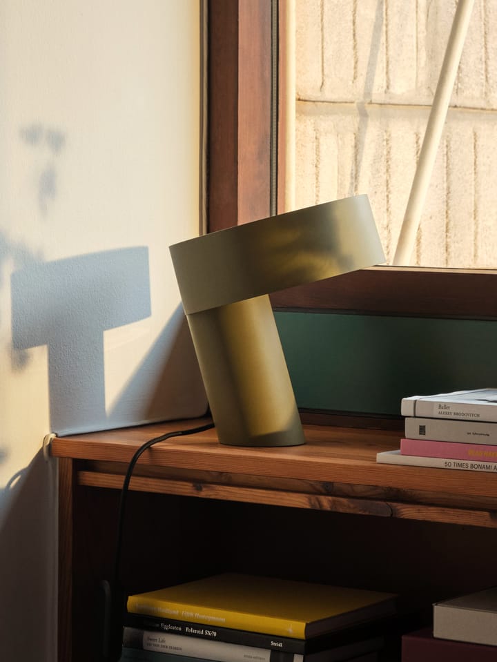 Slant table lamp - Khaki Green - HAY