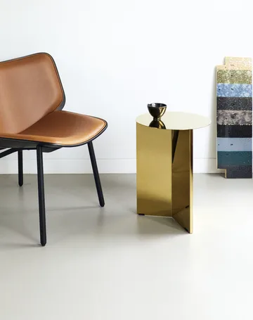 Slit high side table Ø35 cm - Brass - HAY