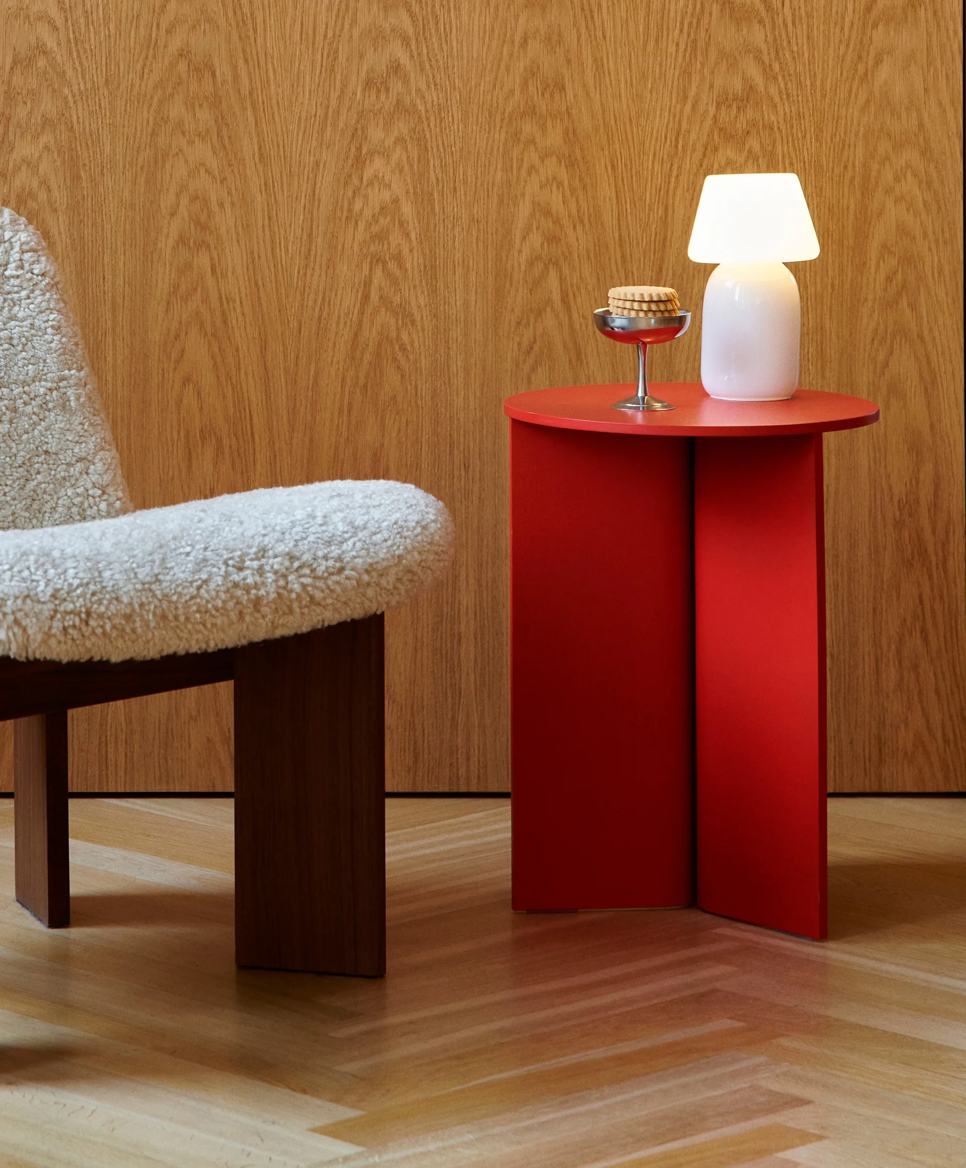Slit high side table Ø35 cm, Candy red lacquered oak HAY