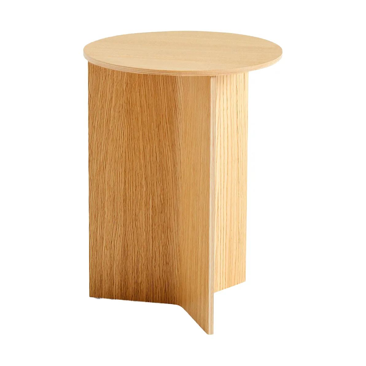 Slit high side table Ø35 cm, Lacquered oak HAY