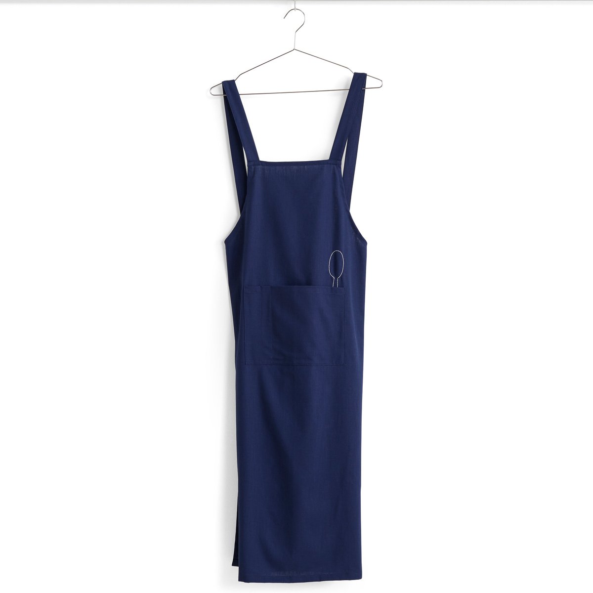 HAY Sobremesa apron Dark blue | Scandinavian Design | Aprons | Blue