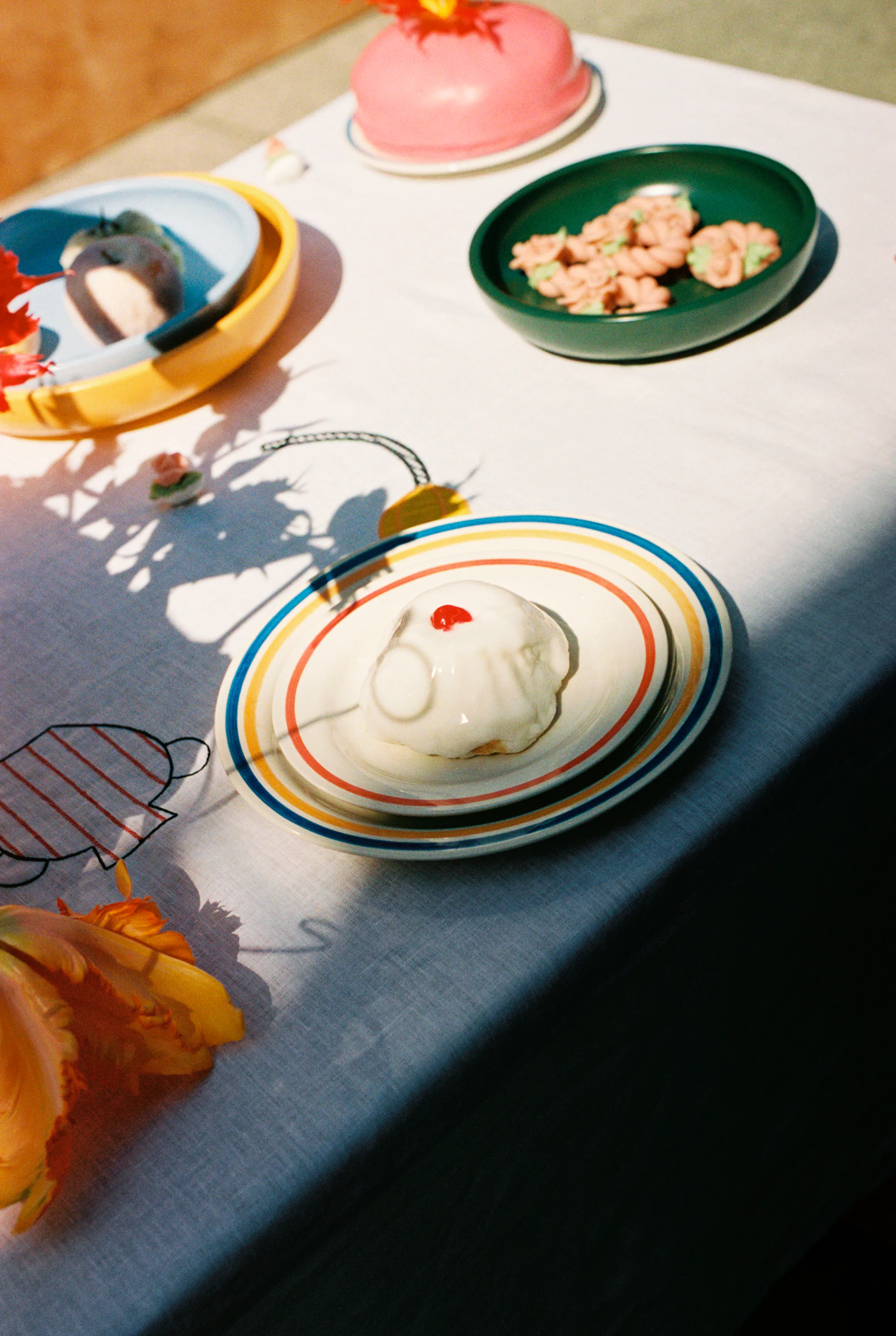 Sobremesa plate Ø18.5 cm 2-pack from HAY - NordicNest.com